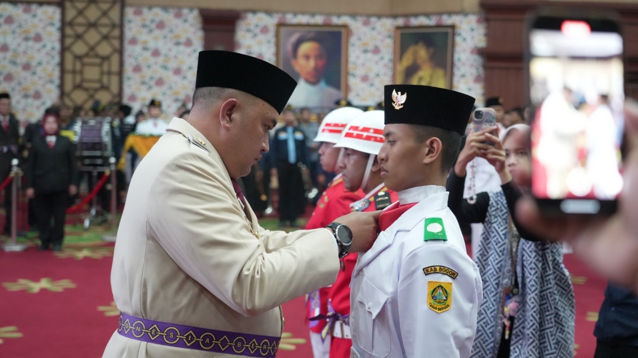 Kukuhkan Paskibraka 2026, Bupati Bogor Ungkap Perjuangan Anak Petani hingga Yatim Piatu