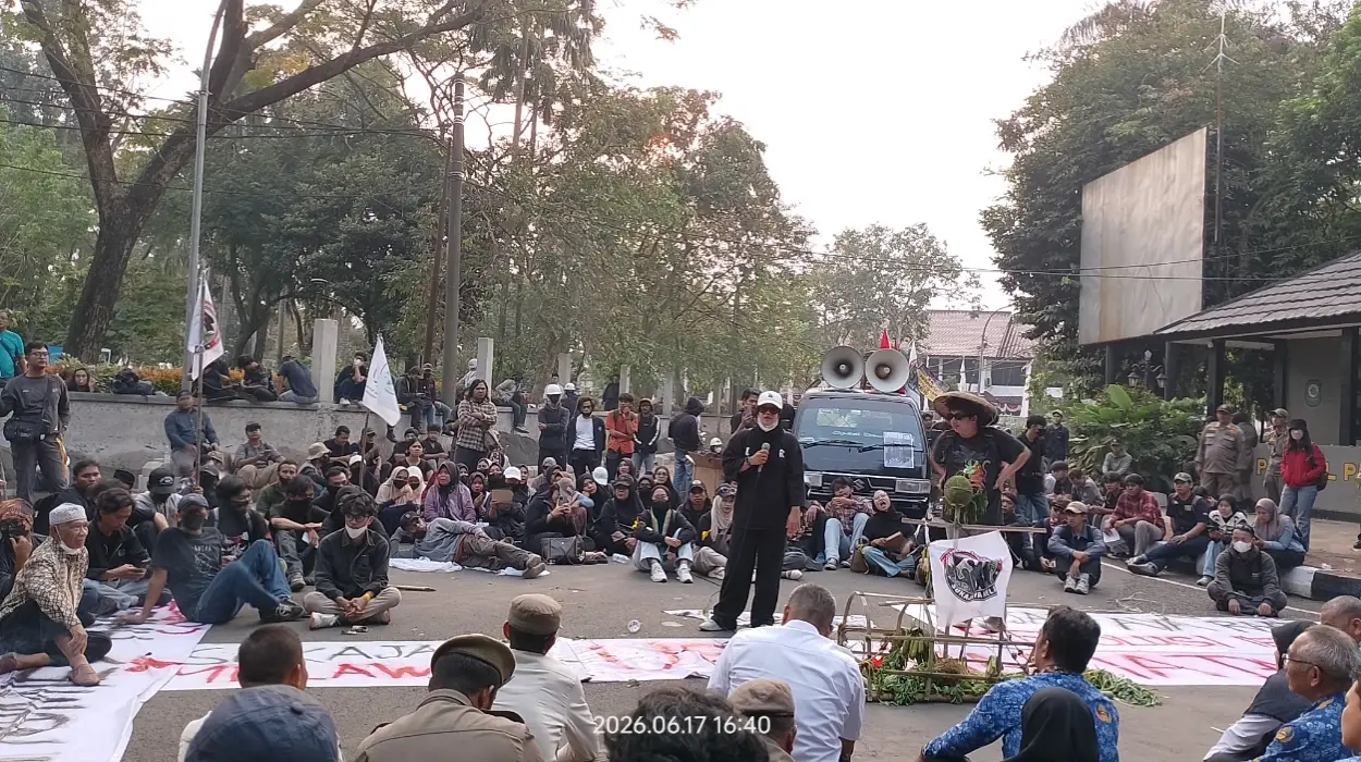 Konflik Agraria Tamansari Pecah, Warga Sukajaya Kepung Polres dan Pemkab Bogor!!