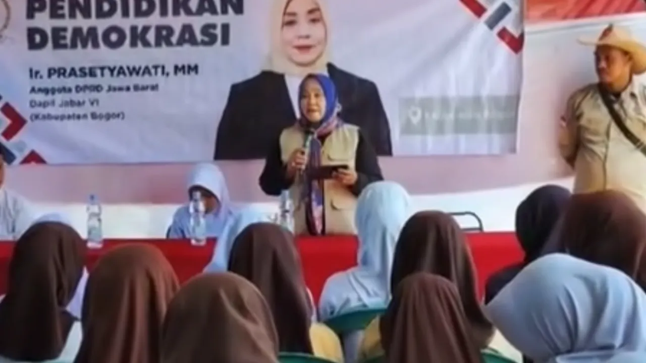 Tingkatkan Kesadaran Demokrasi, DPRD Provinsi Jawa Barat Minta Generasi Muda Ciseeng Bogor Tidak Apatis
