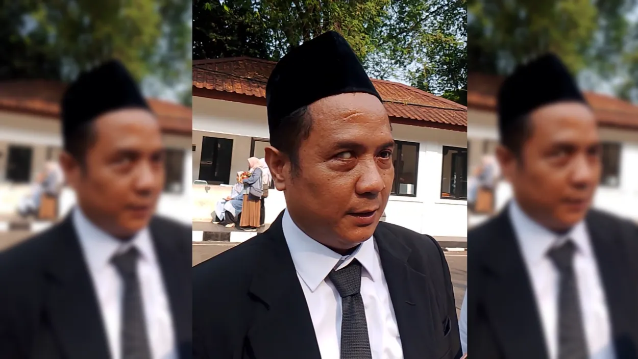 Membuktikan Inklusivitas di Pemkab Bogor, ASN Tunanetra M. Arief Budiman Dilantik Jadi Kasi Ekbang Cibinong