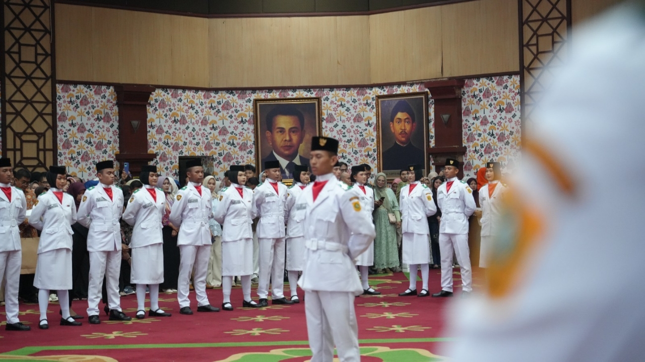 Banggakan Orang Tua dan Daerah, Cerita Dua Pelajar Kabupaten Bogor Lolos Jadi Paskibraka 2026